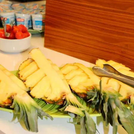 Cristina Hotel 3*