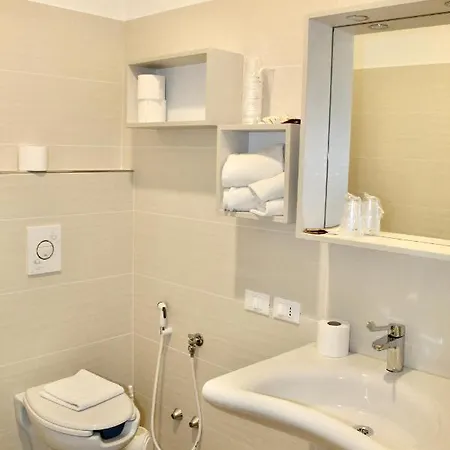 Otel Cristina 3*