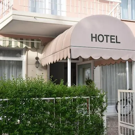 Hotel Cristina 3*