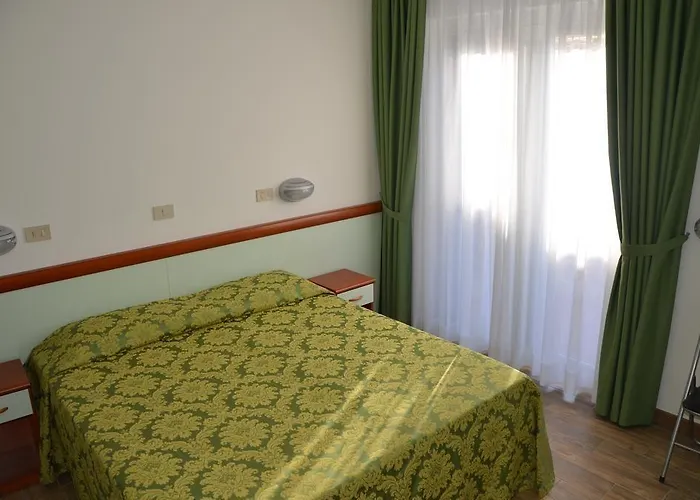 Cristina Ξενοδοχείο 3*