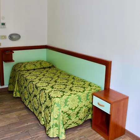 Cristina Ξενοδοχείο Γκράντο